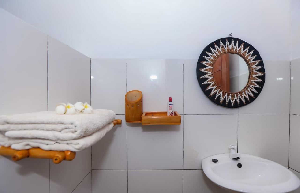 Апартаменти Radika House Гілі-Траванган Екстер'єр фото